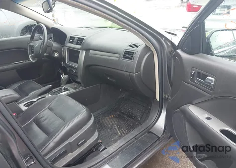 2010 Ford Fusion Hybrid z USA, uszkodzony, nr VIN 3FADP0L37AR242651